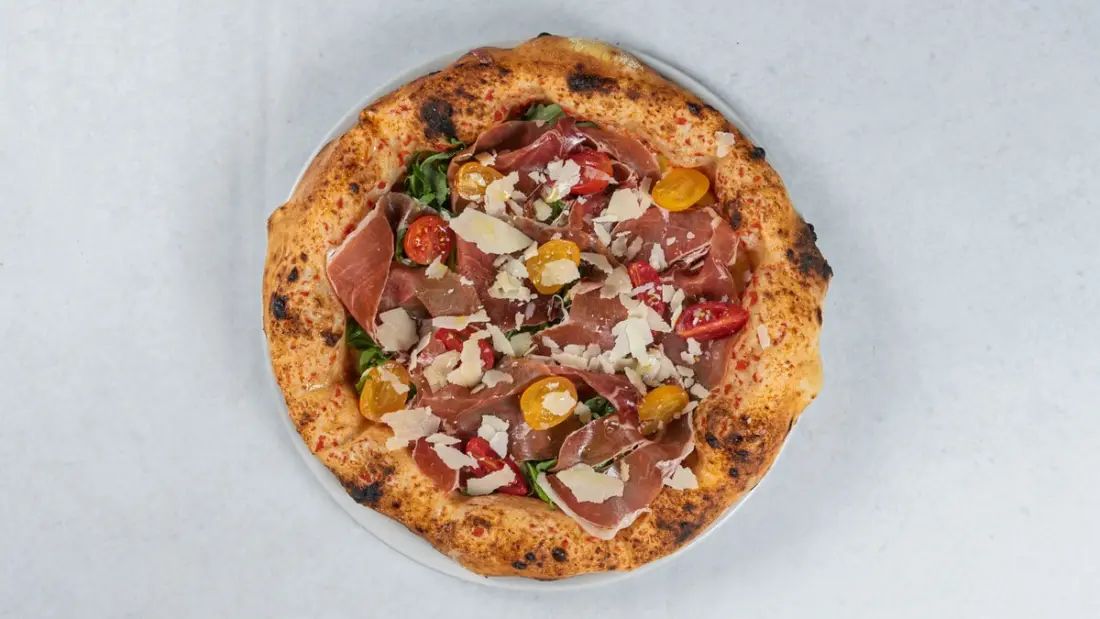 Pica Prosciutto sa pršutom i rukolom